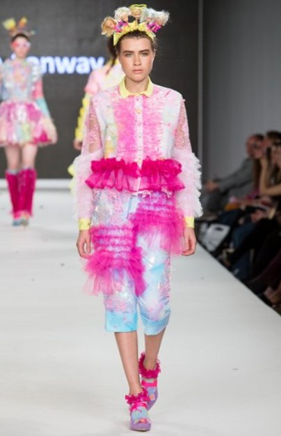 Niamh Conway design @ Graduate Fashion Week 2016