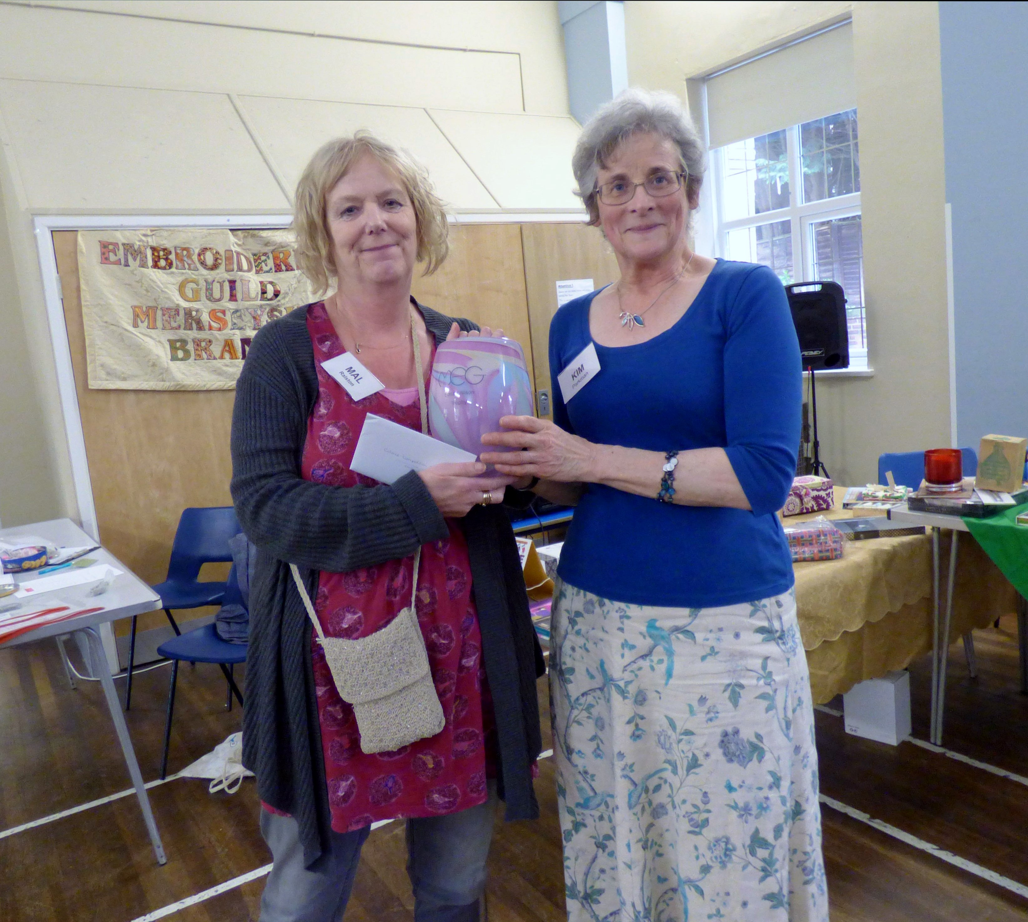 Mal Ralston recieving the Edna Billiston Glass Vase as winner of 2017 Colour Competition at MEG Summer Tea Party 2017
