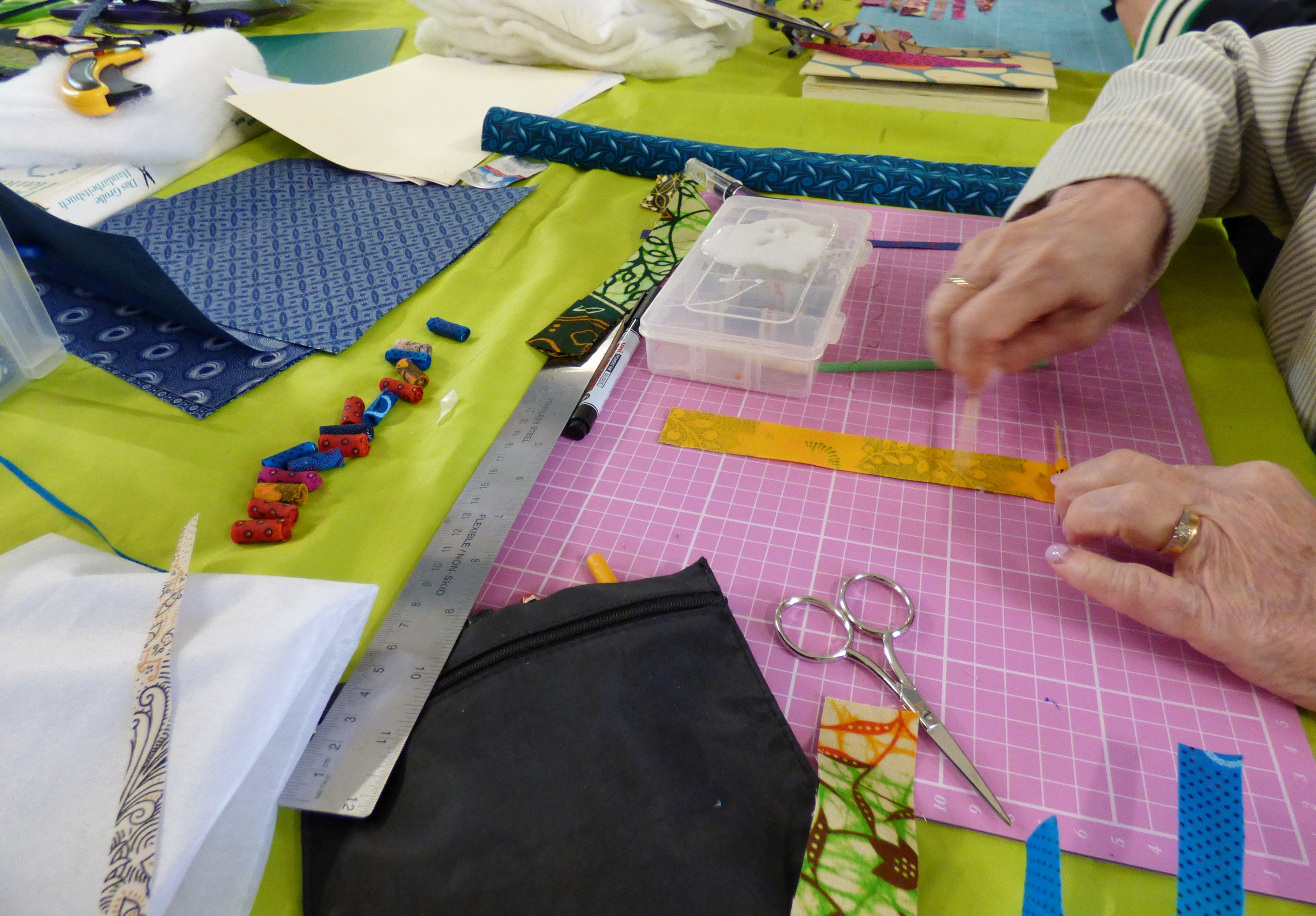 Fabric Beadmaking workshop with Magie Relph 2019