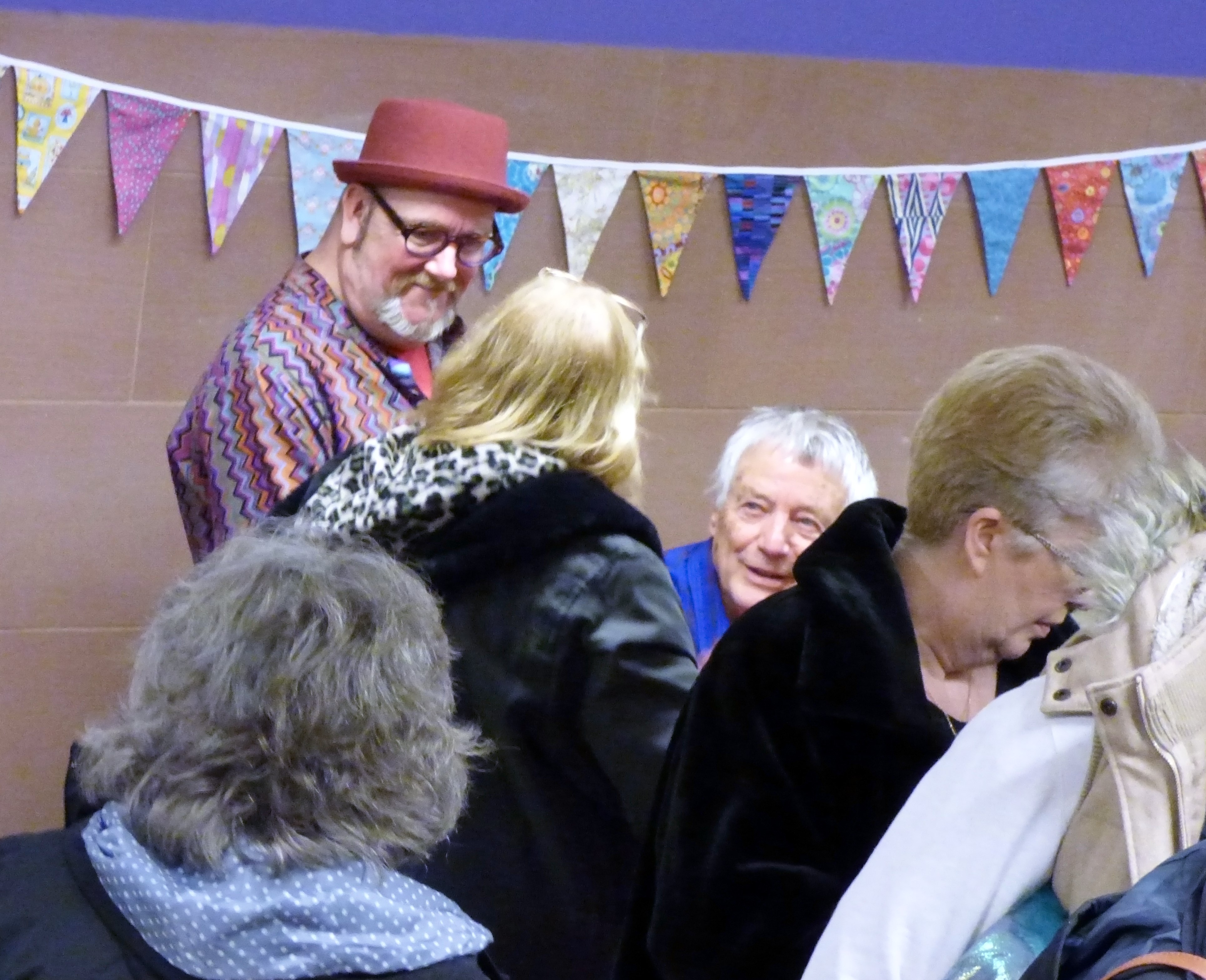 time for book signing, Kaffe Fassett Lecture, Capstone Theatre, Dec 2016