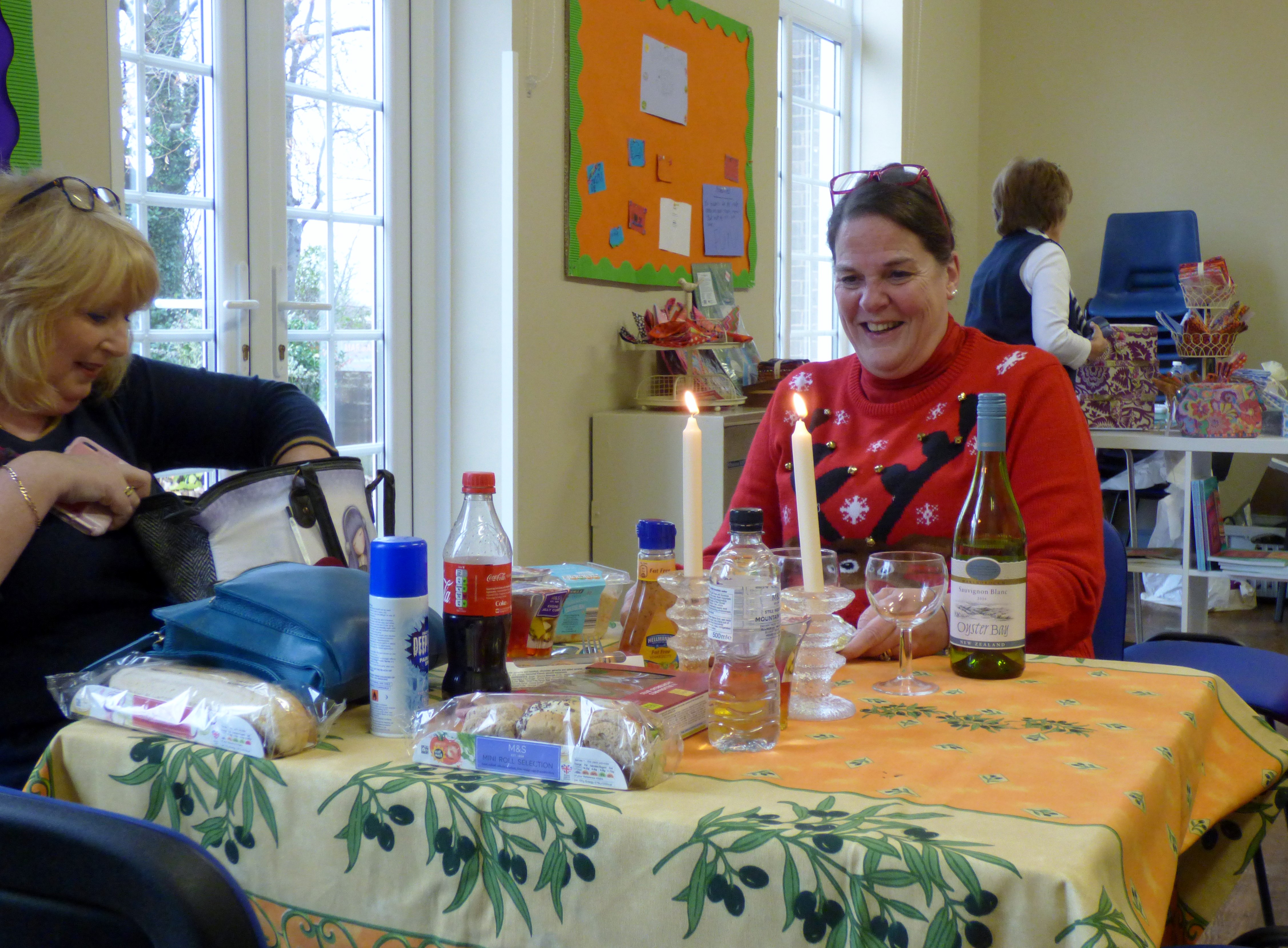 this is how the West Kirby girls lunch at Kaffe Fassett workshop, All Hallows, Dec 2016