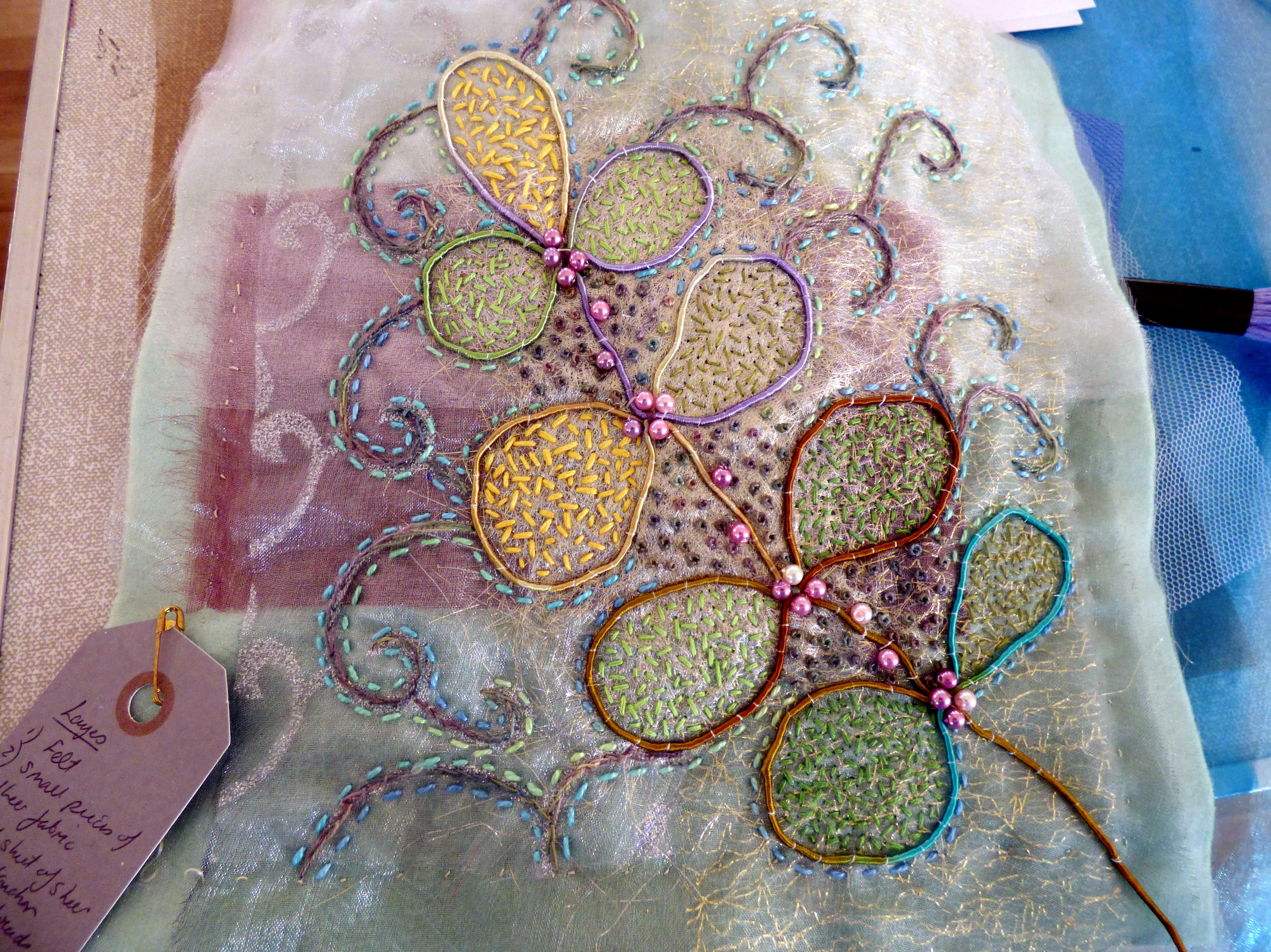 sample by Gill Roberts at Layers, Texturing and Stitch workshop 2022