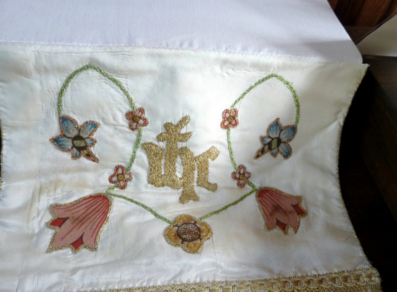 Pulpit Fall by Leek School of Embroidery in St Leonard\'s Church, Ipstones, Staffs
