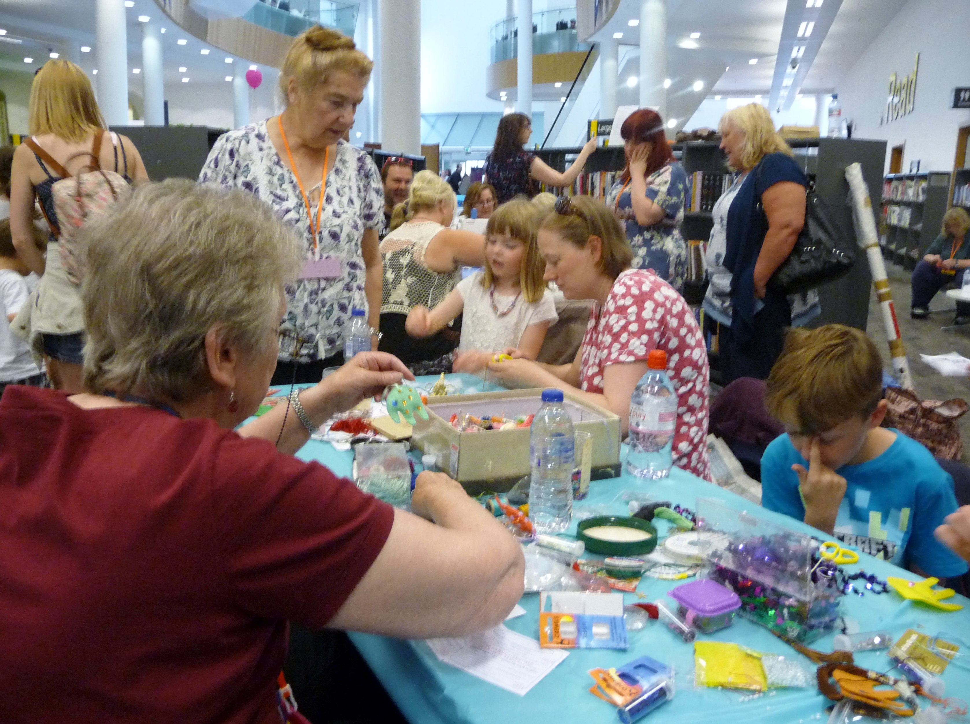 a busy MEG workshop at MAKEFEST in Liverpool Central Library, June 2015