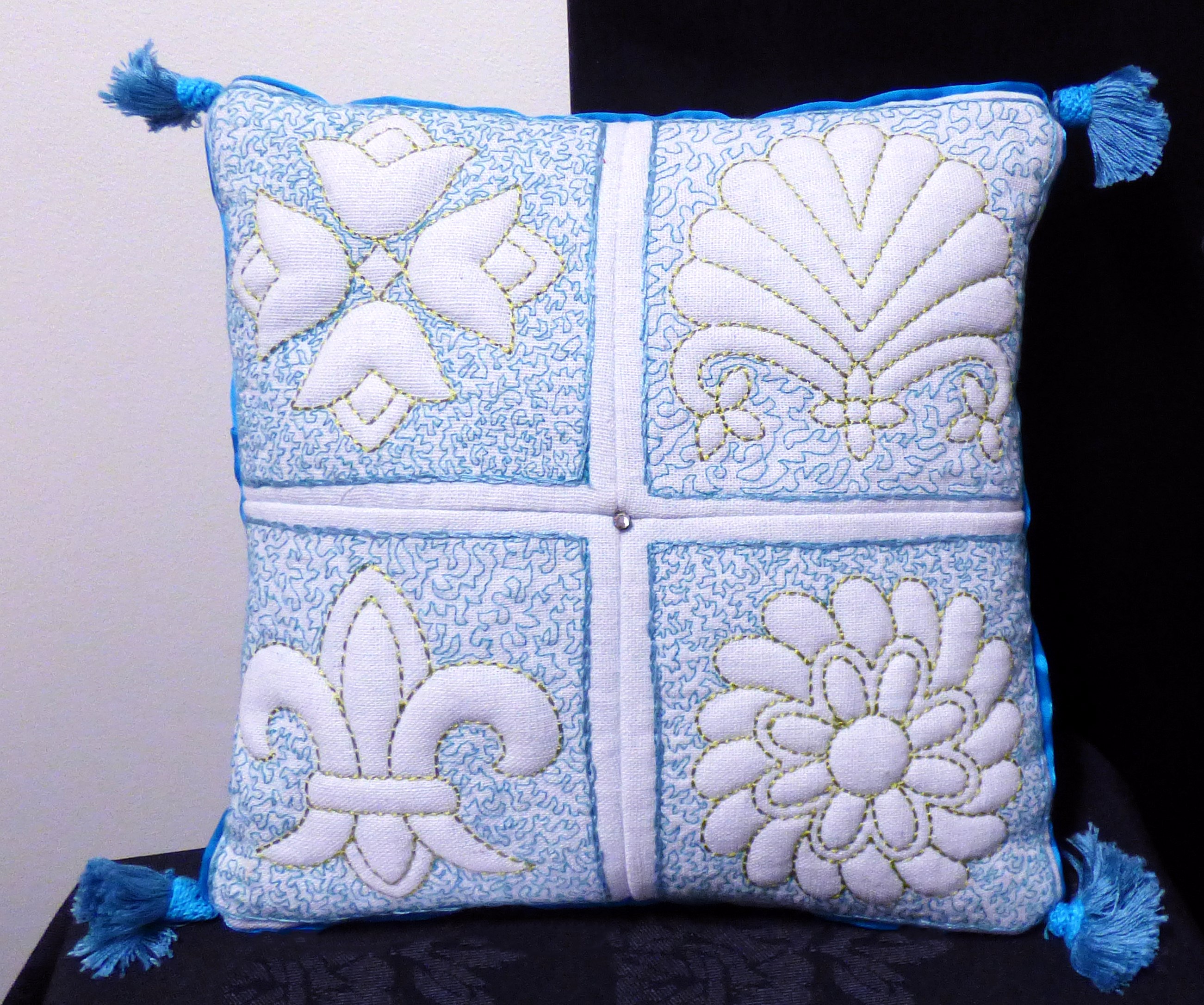 TRAPUNTO & ITALIAN QUILTING CUSHION by Carolynne Parkinson, Preston EG exhibition, Barton Grange 2017