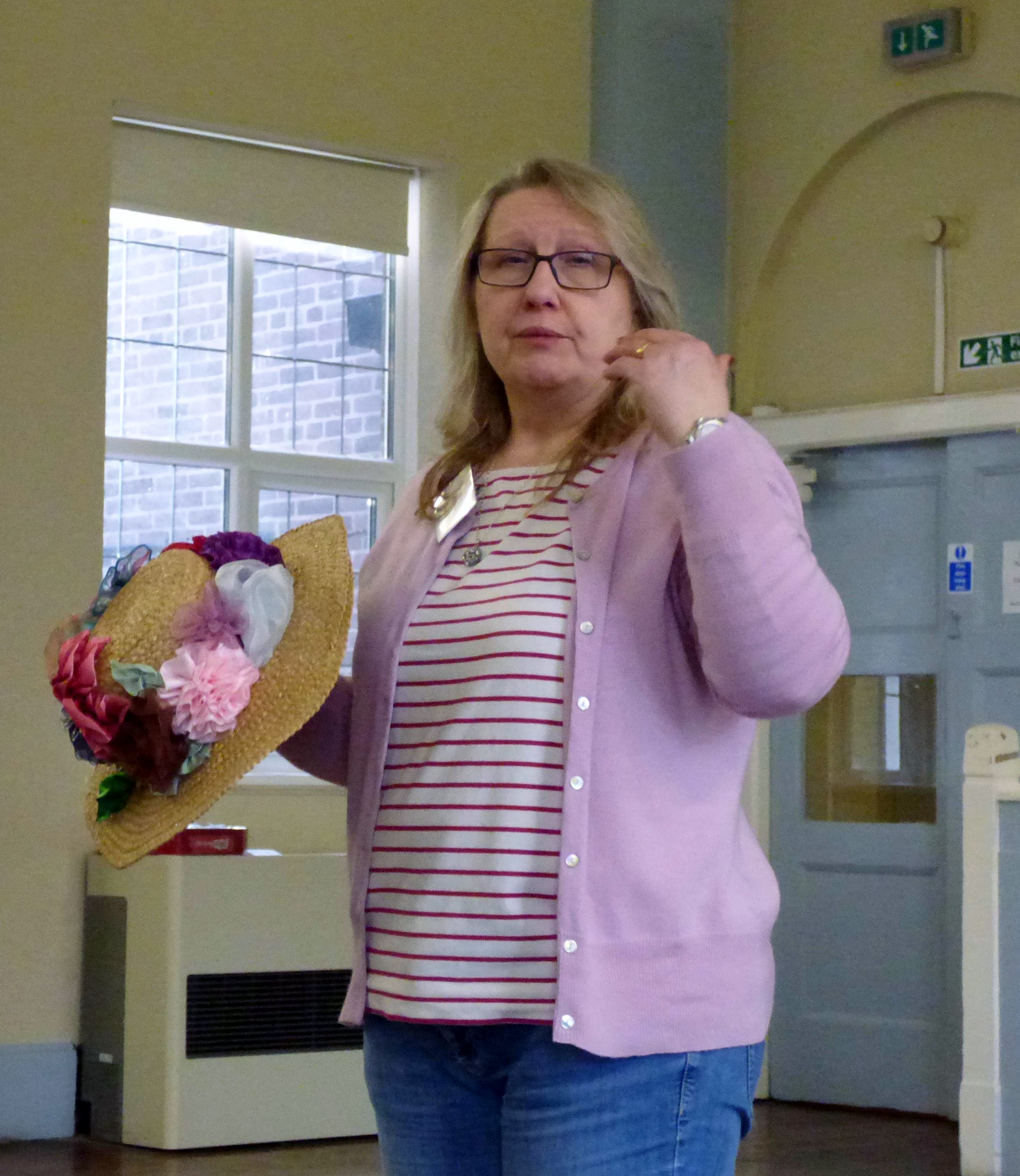 Our tutor Gill Roberts at "The Art of Flowers" Workshop , Feb 2019