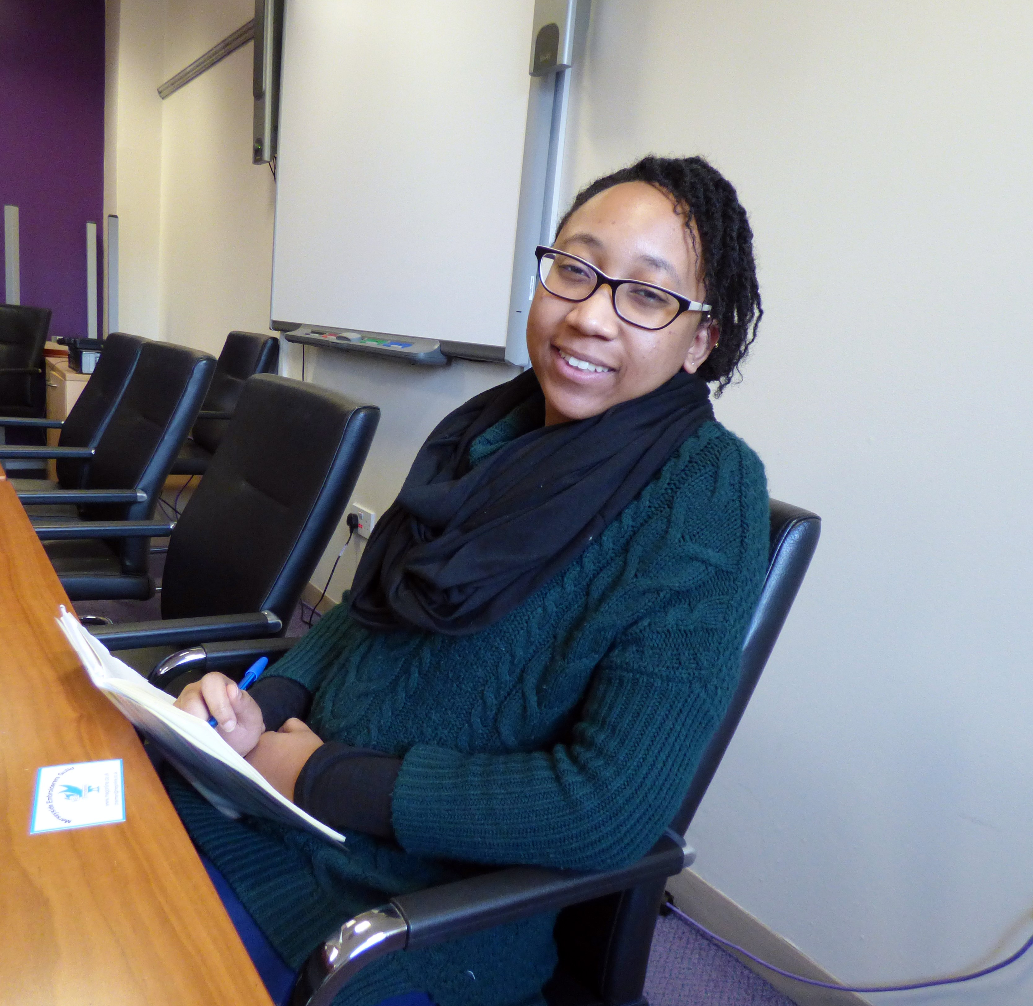this is Shaneka, a student teacher who visited YE group, Nov 2016